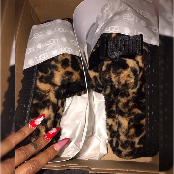 New Authentic UGG Fluffita Panther Print Women’s Sandal Black/Brown Size 9 - Picture 3 of 6